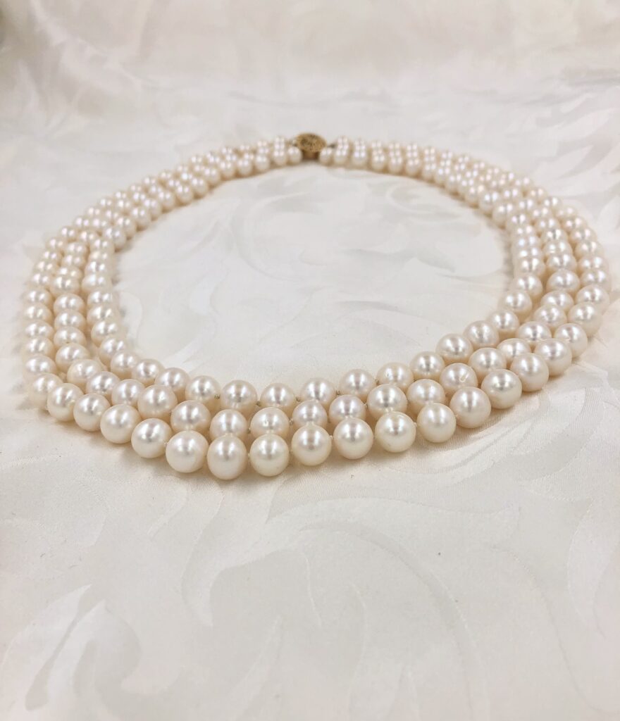 pearl necklace